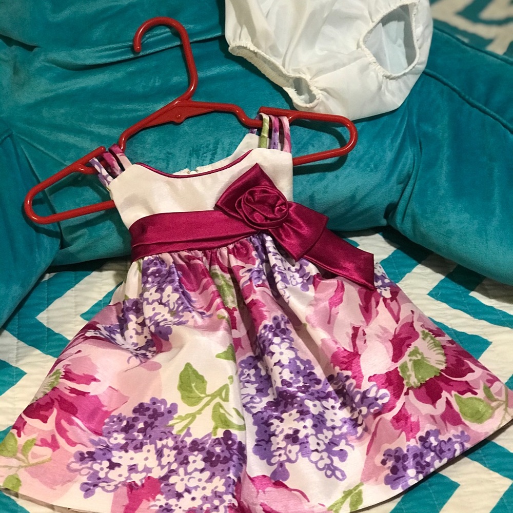 Baby girls dress - 6M